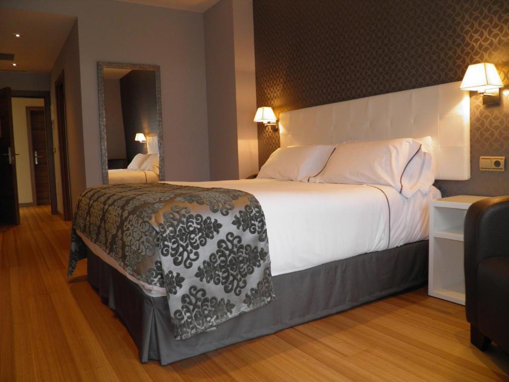 Atalaia Hotel Irún Kültér fotó